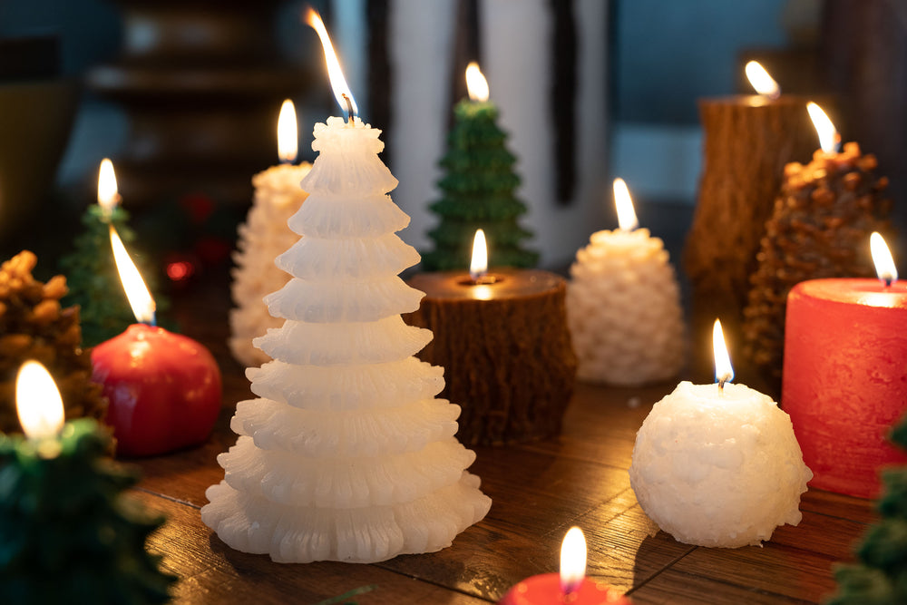 
            
                Load image into Gallery viewer, Snowball Candle
            
        